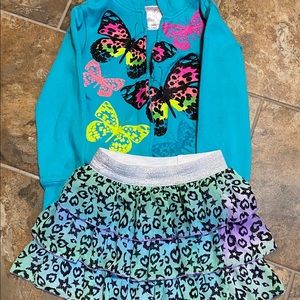 🌸 Girls sweatshirt and skort size 7-8